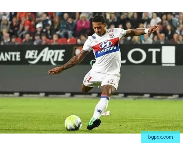 不受马特塔去向影响水晶宫坚持引进拉尔森为核心建队计划不变